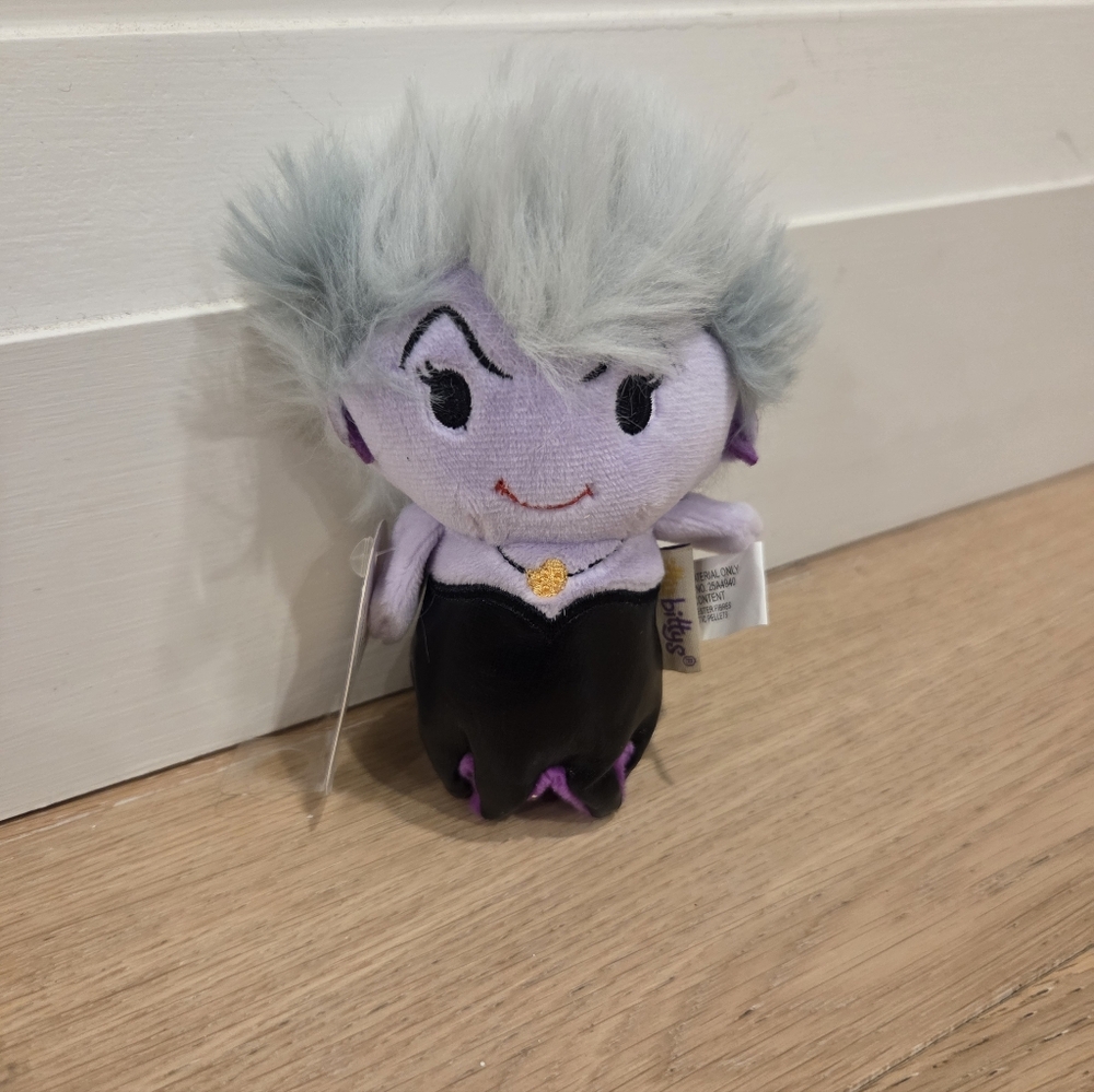 DISNEY | NWT Itty Bittys - Ursula